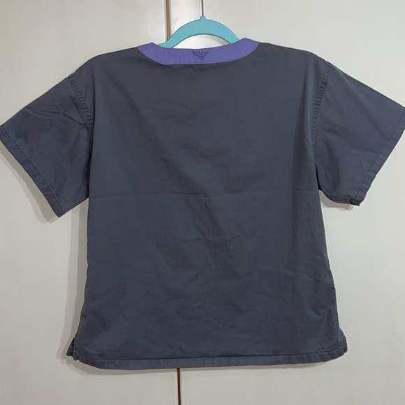 Med Couture size medium scrub top - Picture 2 of 5